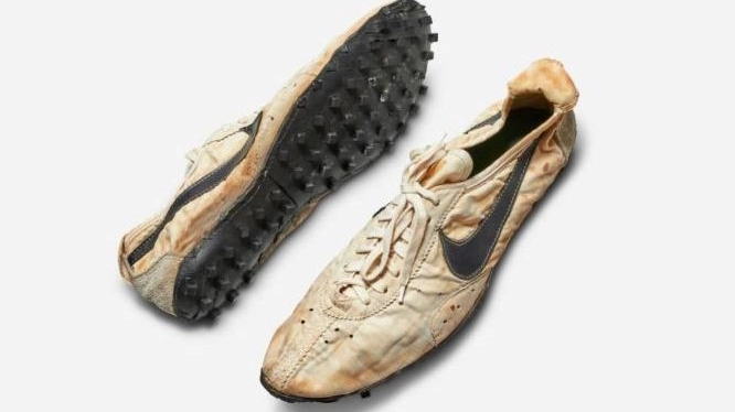Nike, Moon Shoe, 1972: 110.000-160.000 dollari