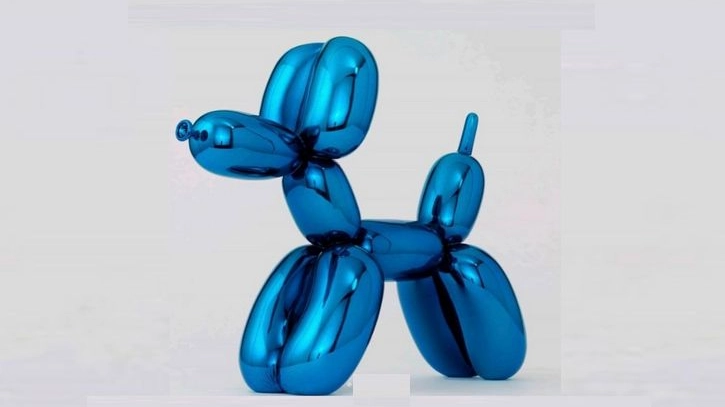 La scultura in vetro di Jeff Koons andata in frantumi (Ansa)