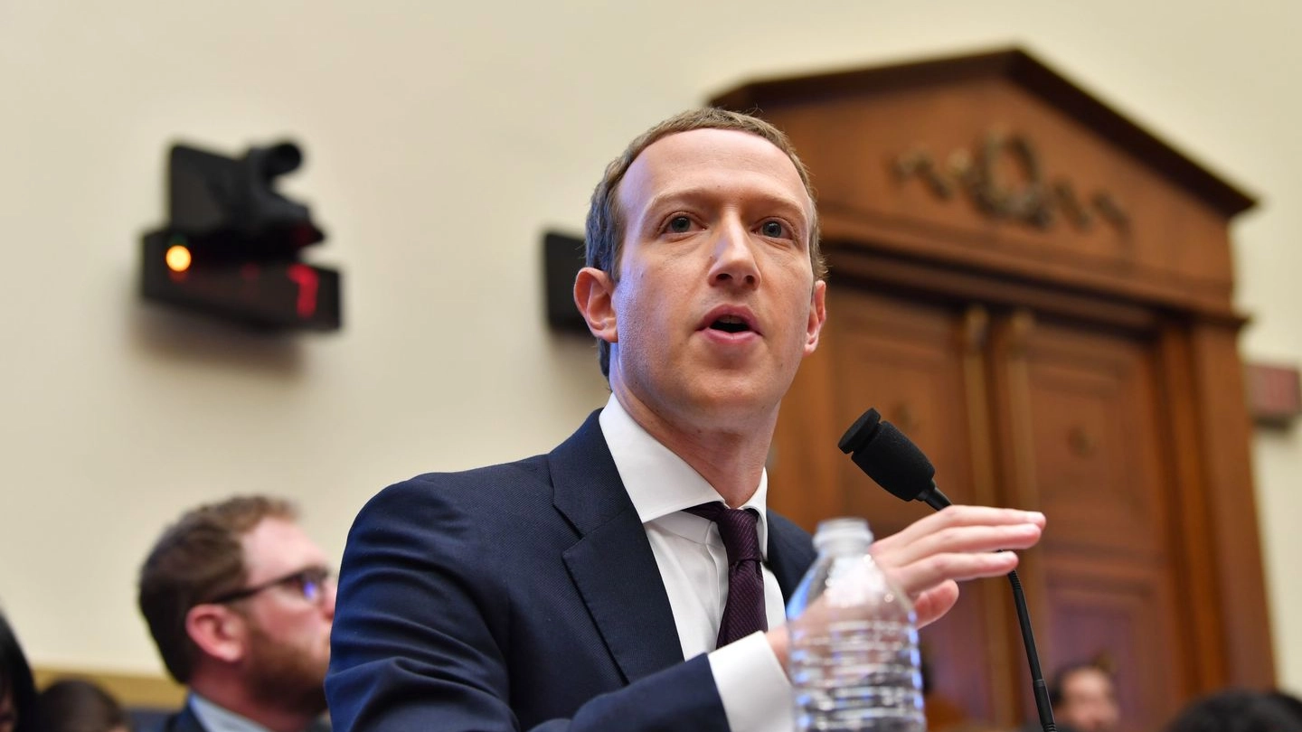 Mark Zuckerberg, 35 anni, è il fondatore e ceo di Facebook (LaPresse)