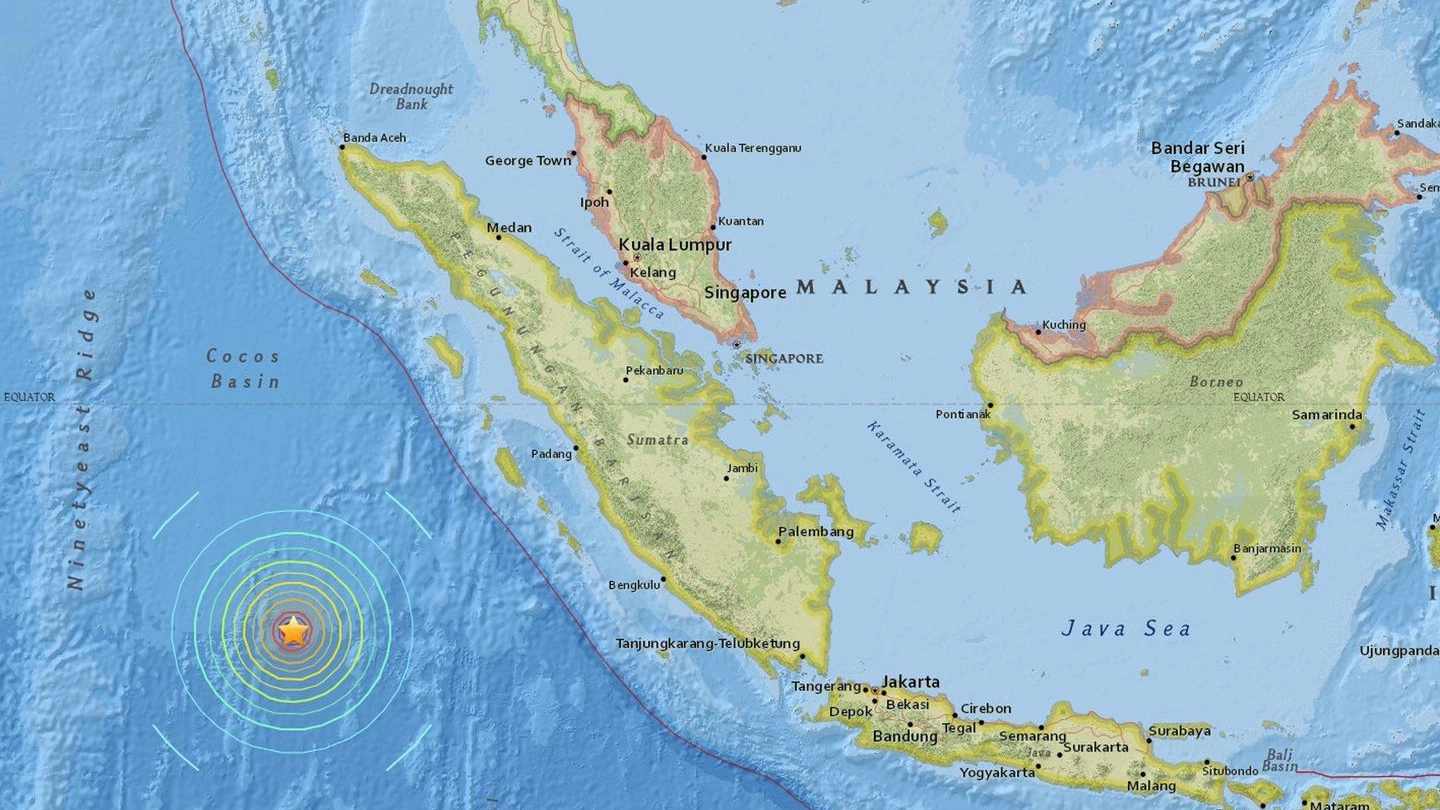Terremoto in Indonesia, allerta Tsunami (Ansa)
