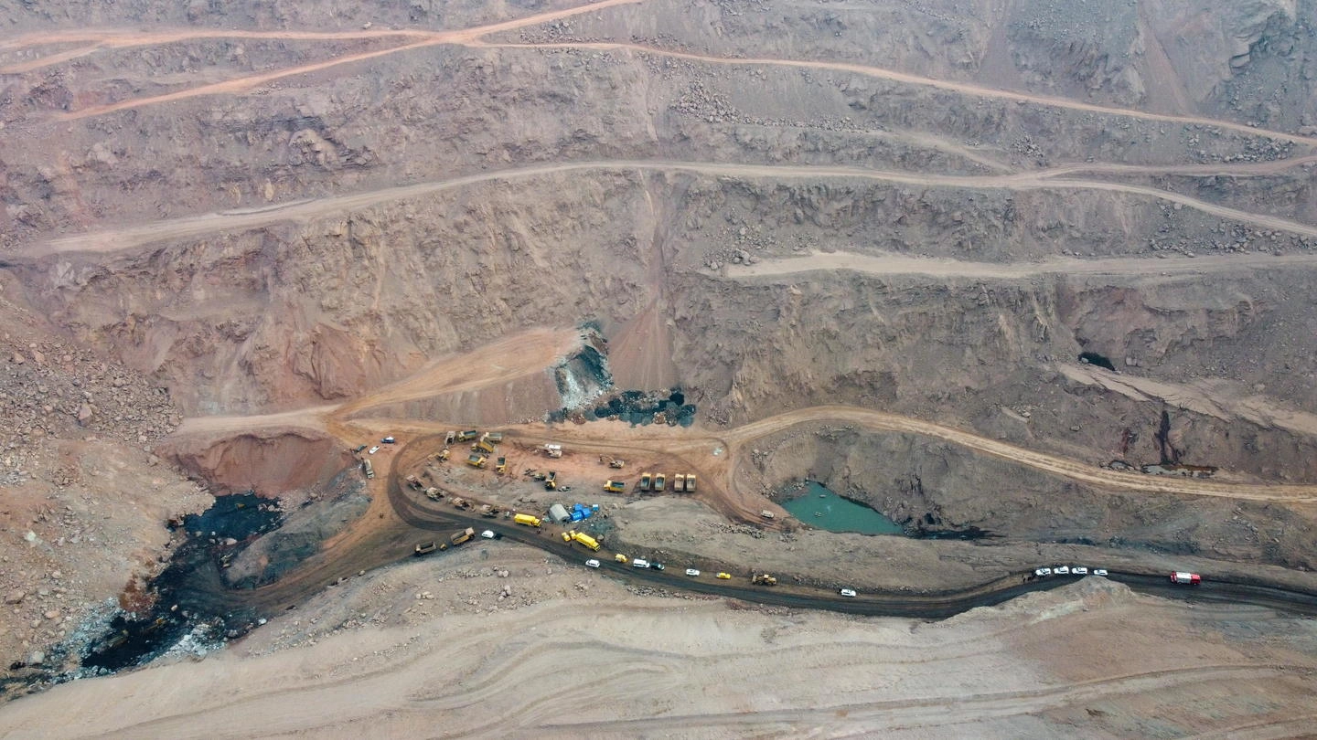 Il crollo nella miniera di carbone nel Nord della Cina (Ansa)