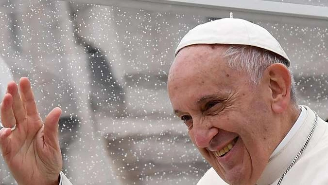 Papa: la scienza ha limiti da rispettare