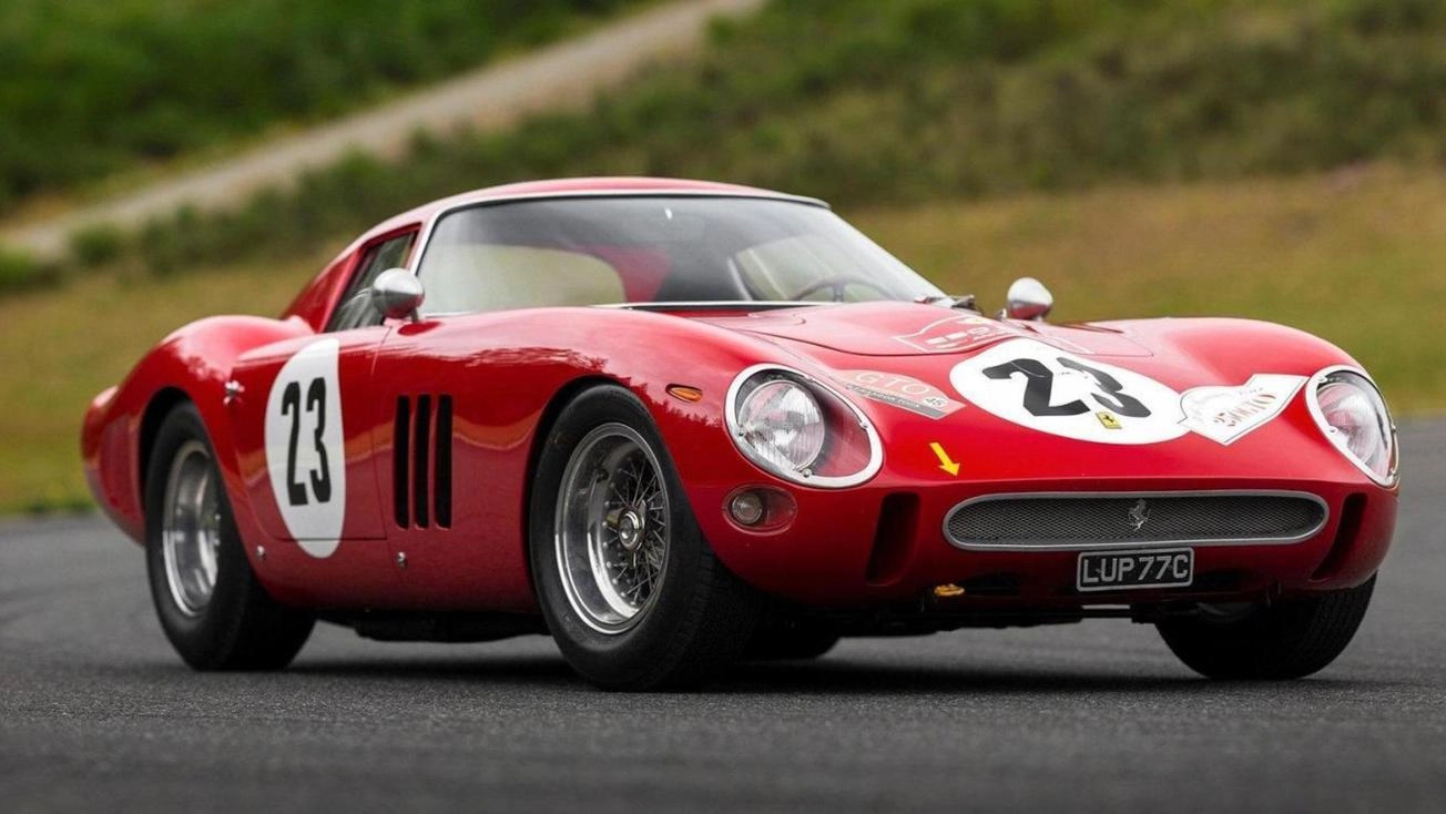 Ferrari del 1962 venduta all'asta a 51,7 milioni di dollari