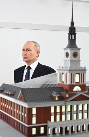 Putin visita Kaliningrad proprio nei giorni in cui parte la maxi esercitazione Nato