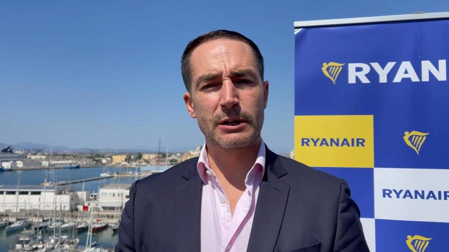 Ryanair, tagli alle rotte dopo decreto governo