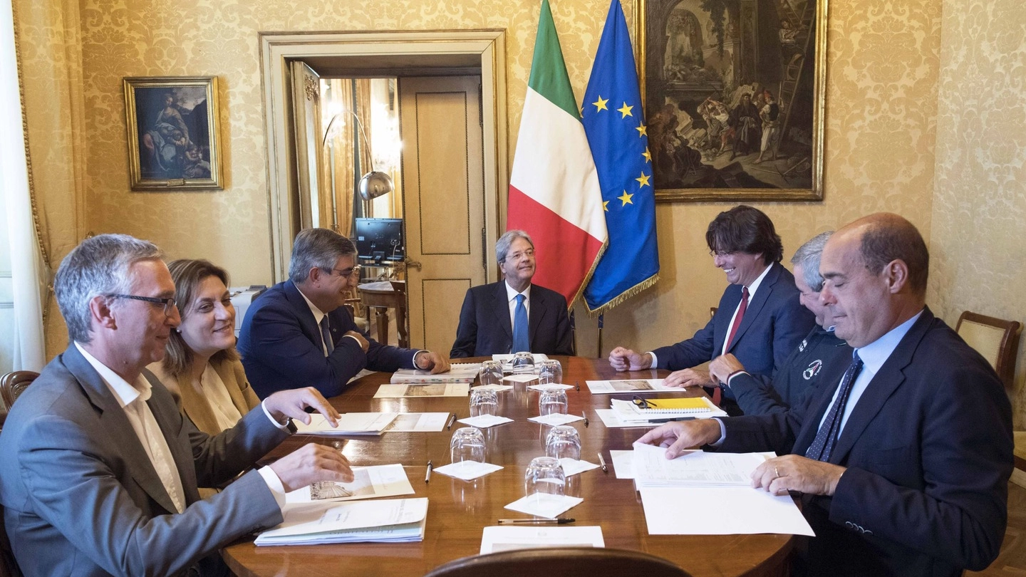 Sisma, la riunione con Gentiloni a Palazzo Chigi (LaPresse)
