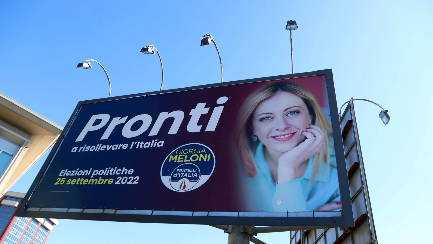 I manifesti elettorali di Giorgia Meloni (Ansa)