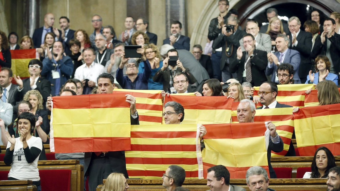 Catalogna, inizia l'iter per la secessione dalla Spagna (LaPresse)