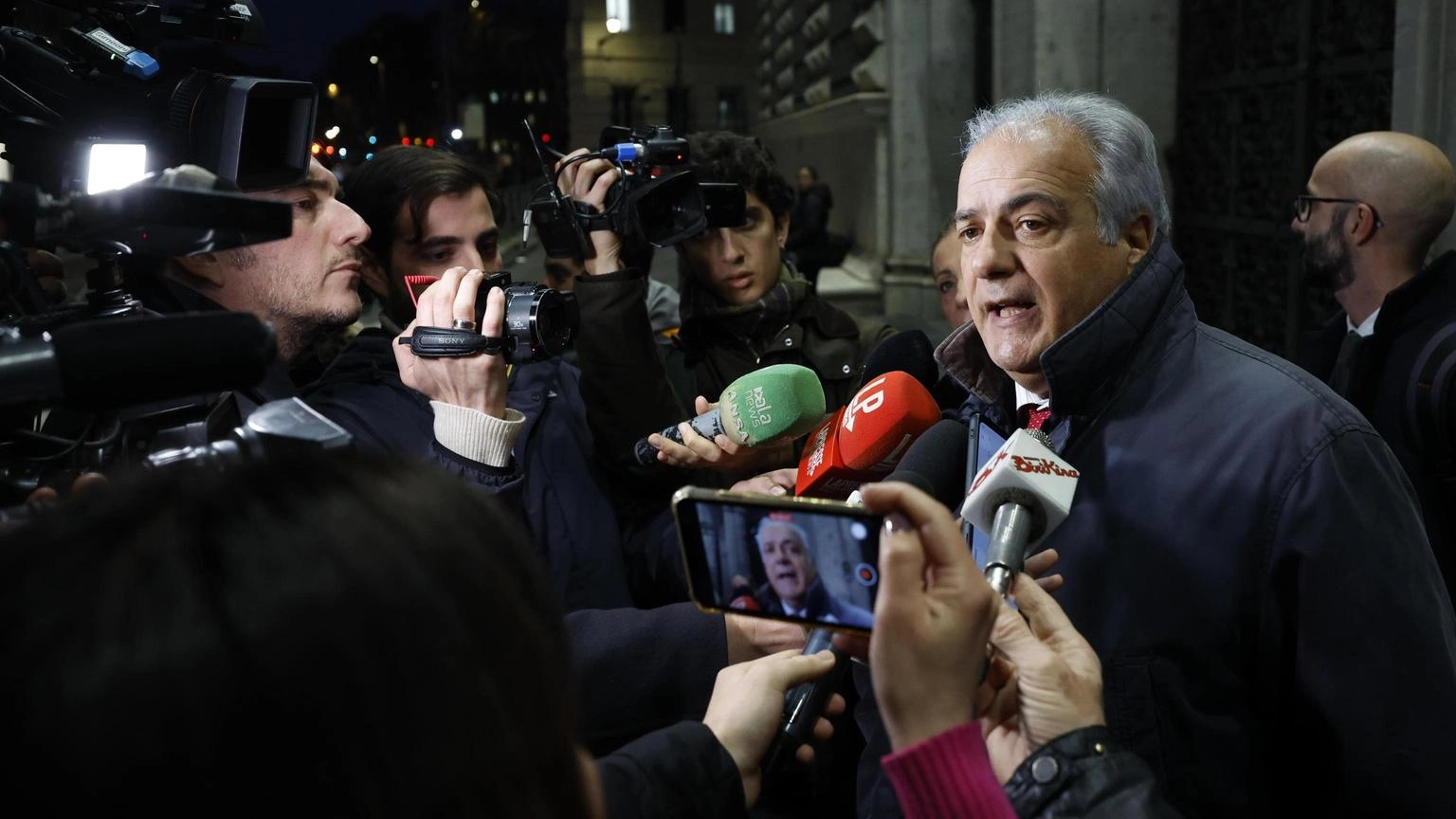 Roberto Salis contro il governo, 'Ilaria resterà in cella'