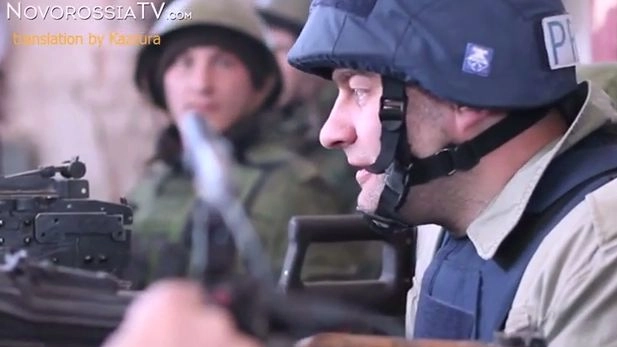 L'attore russo Mikhail Porechenkov coi ribelli a Donetsk (da youtube)
