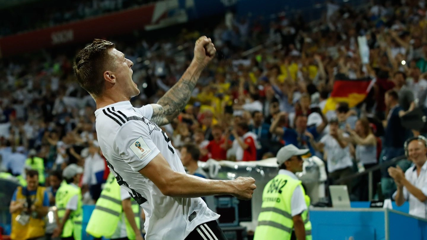 Mondiali 2018, Kroos esulta dopo il gol contro la Svezia (Lapresse)