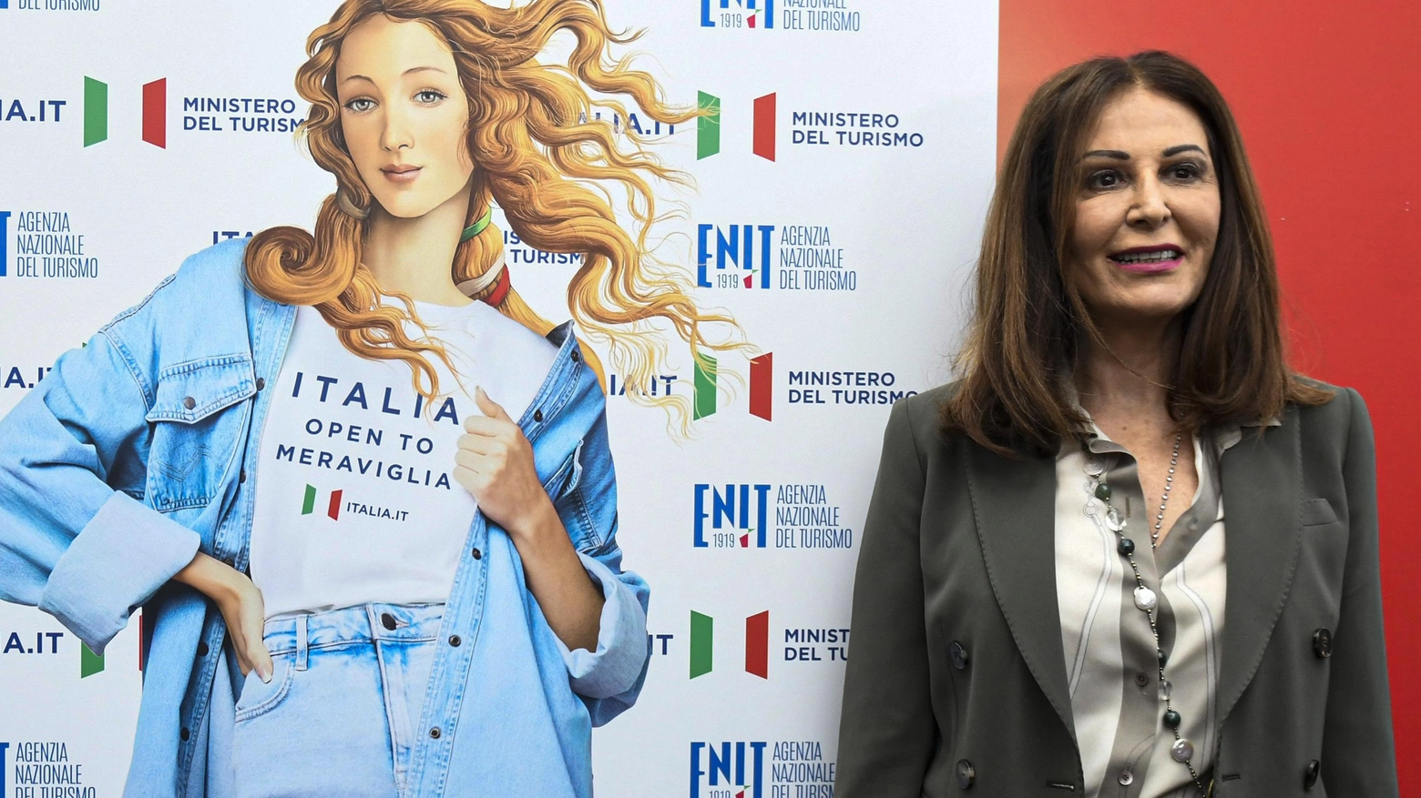 Arte, marketing e turismo  Venere diventa influencer  La campagna spacca l’Italia