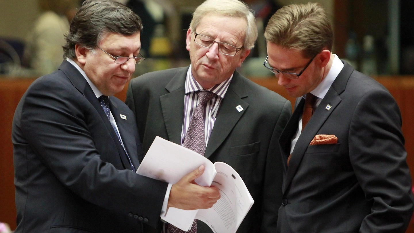 Da sinistra Barroso, Juncker e Katainen (Ansa)