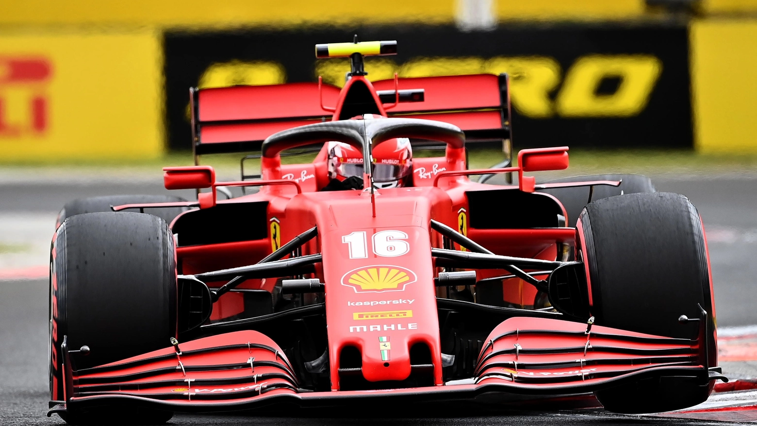 Charles Leclerc sulla Ferrari (Ansa)