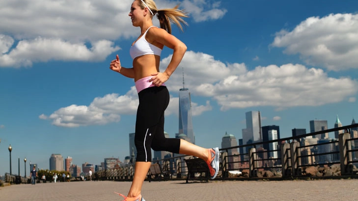 Bastano 5 minuti al giorno di corsa per vivere più sani - foto George Oze / Alamy