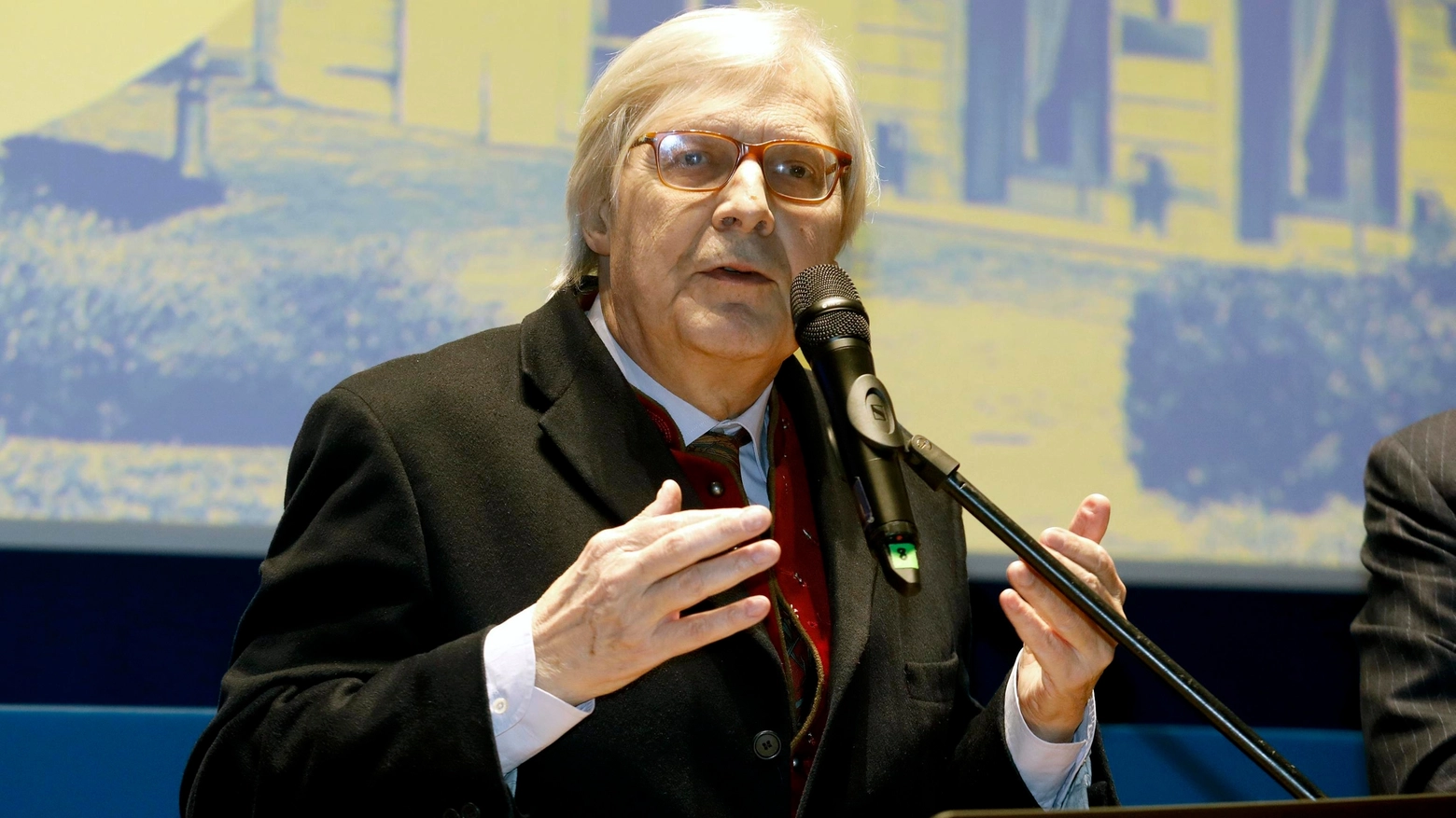 Il critico d'arte Vittorio Sgarbi, 71 anni (Ansa)