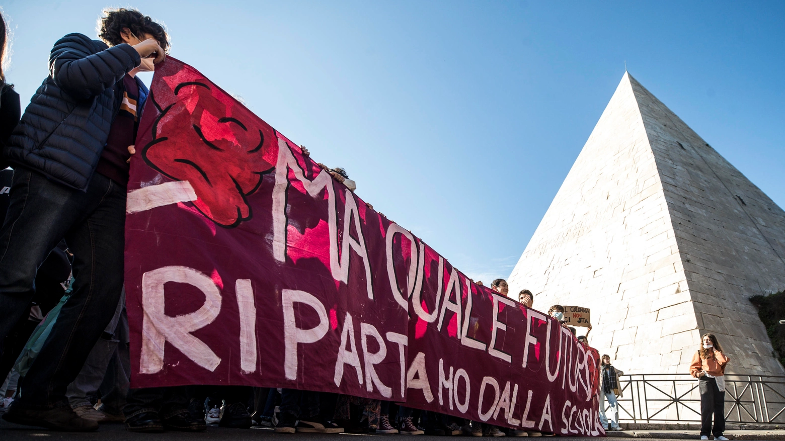 La manifestazione di protesta degli studenti di Roma il 19 novembre 2021