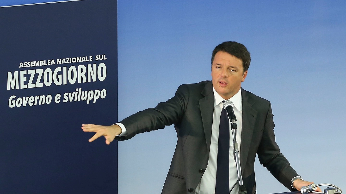 Il premier Matteo Renzi all'assemblea sul Mezzogiorno a Napoli (Lapresse)