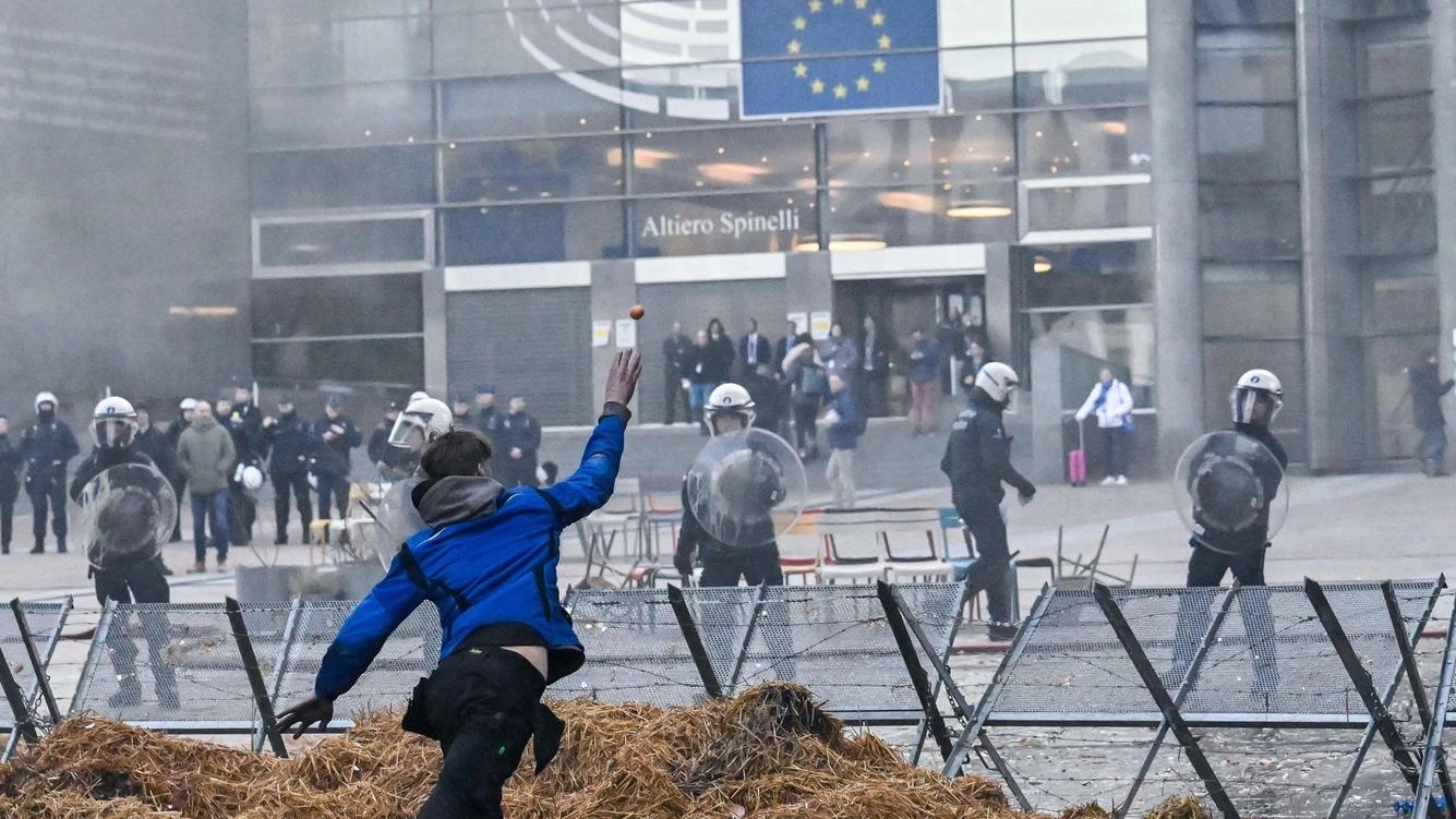 Le ragioni della protesta. Dalla concorrenza di Kiev al no per l’insalata in busta. Così è scoppiata la rabbia