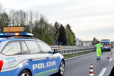 Roma incidente sulla via Flaminia, scontro moto furgone: un morto