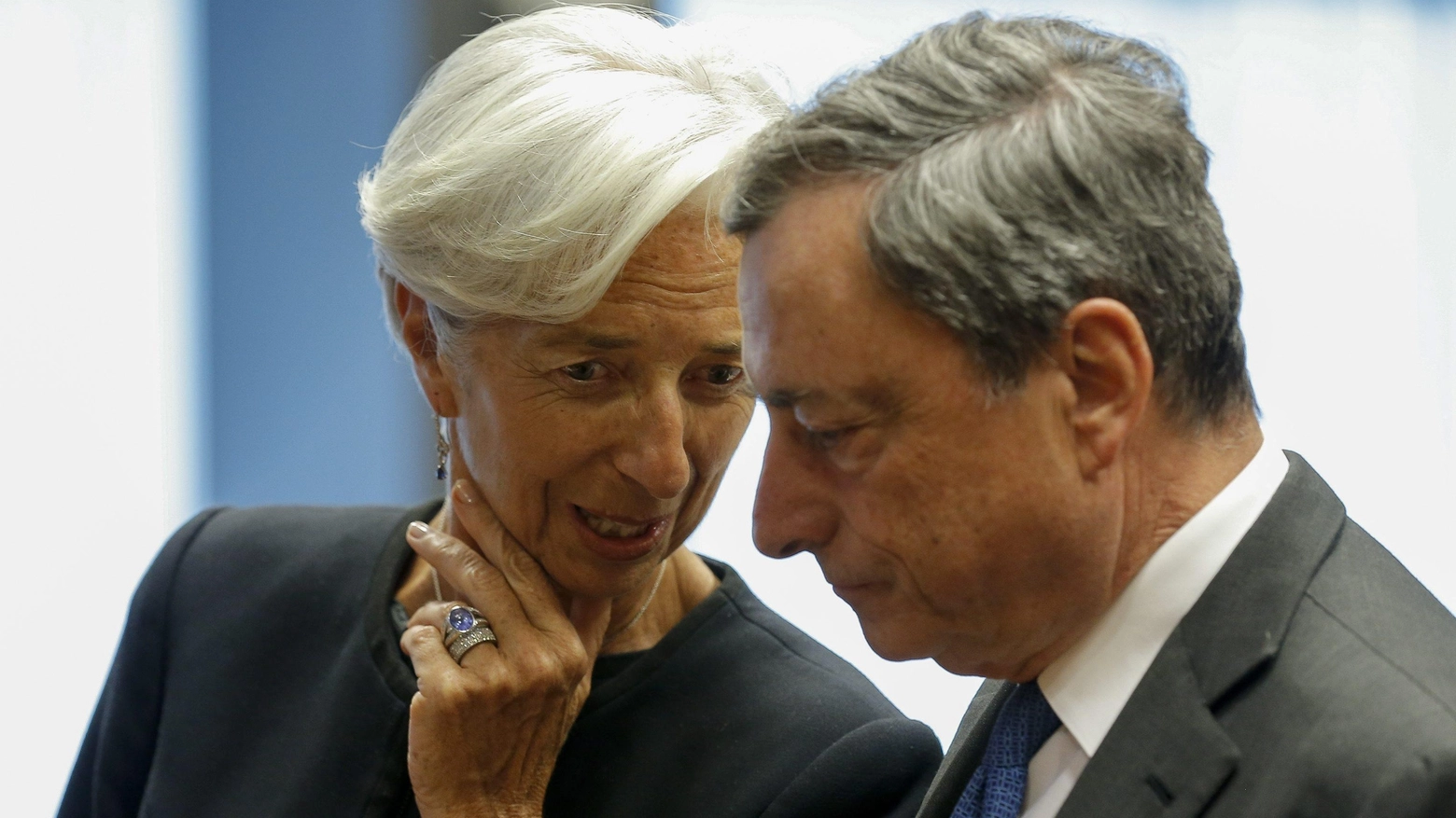 Christine Lagarde e Mario Draghi (Ansa)