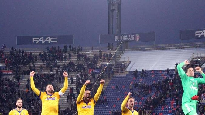 Serie A: Juve vince e va a -1 dal Napoli