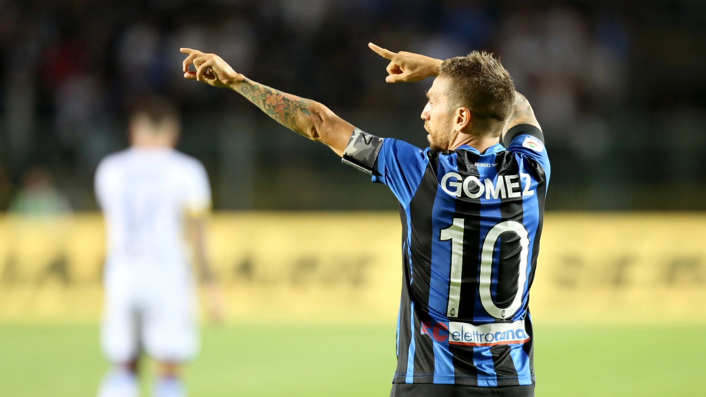 Gomez durante la partita Atalanta-Frosinone (Lapresse)
