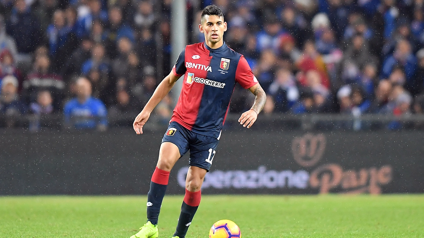 Romero con la maglia del Genoa