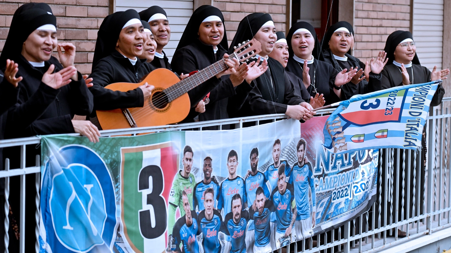 Festa scudetto: a Casoria ci sono le 'sisters act' del Napoli