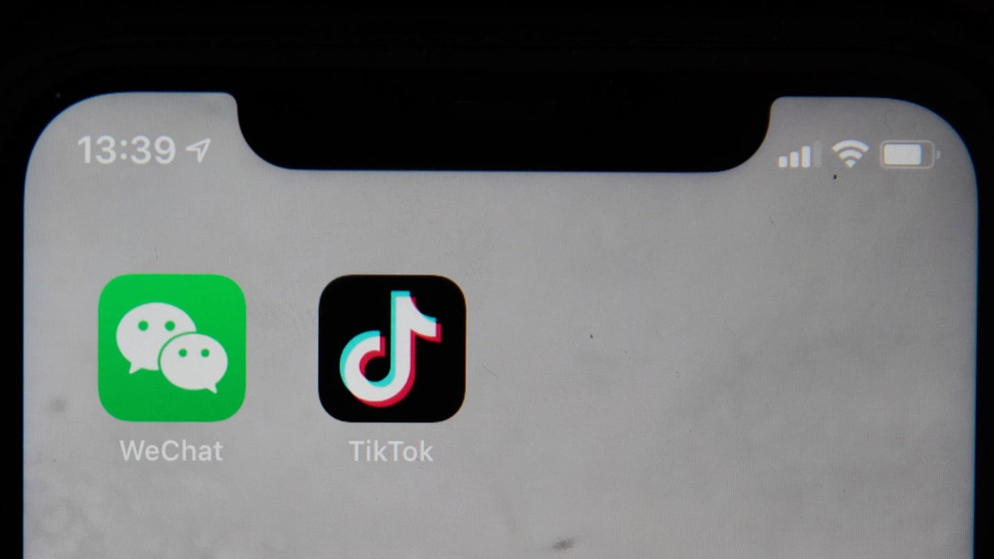 Gli Stati Uniti bloccano i download di TikTok e WeChat (Ansa)