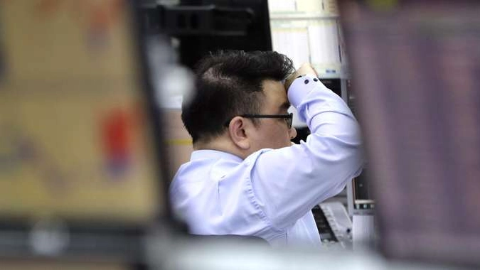 Borsa: corre Tokyo +1,4%,frena Shanghai
