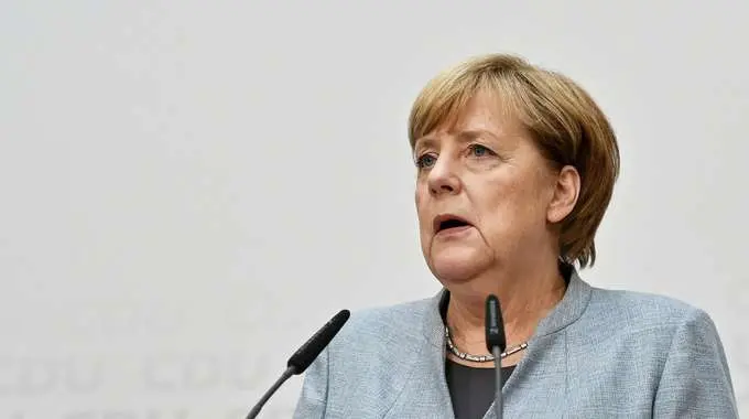 Merkel, colloqui con Fpd, Verdi e Spd
