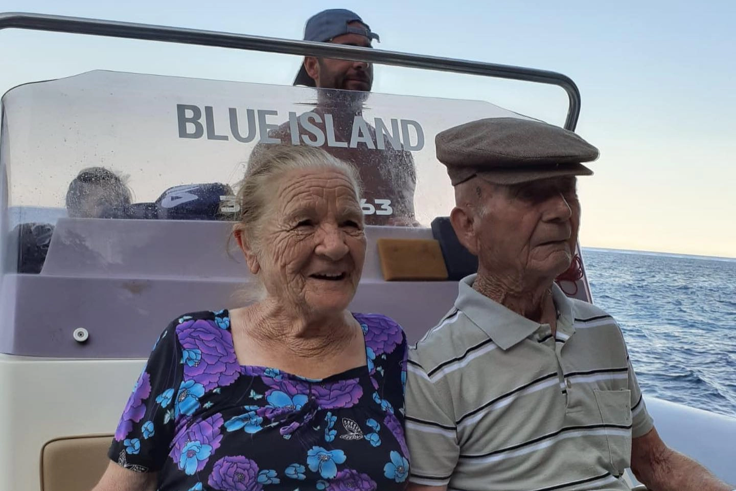 Giuseppe Chessa, 90 anni, con la moglie Antonietta Cambone, 83
