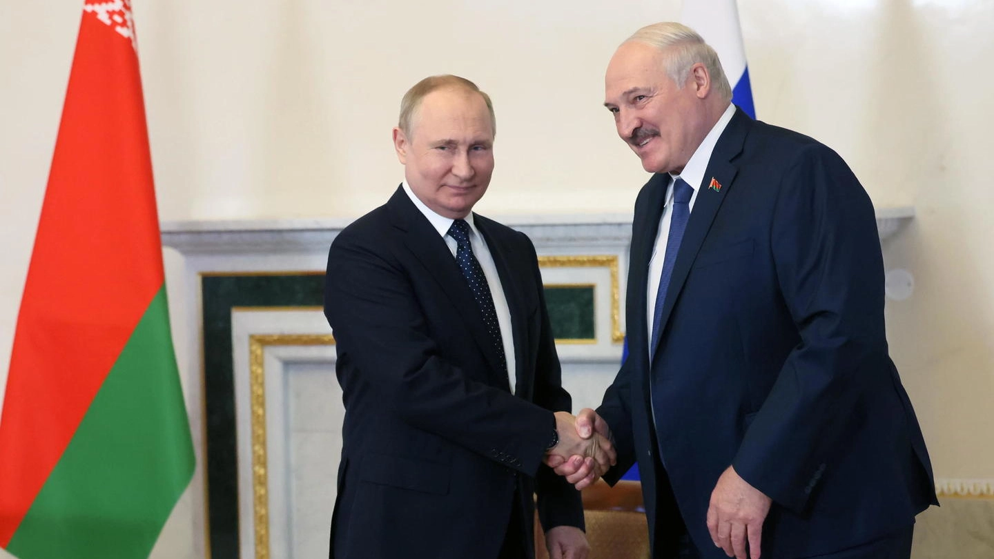 Vladimir Putin e Alexander Lukashenko (Ansa)