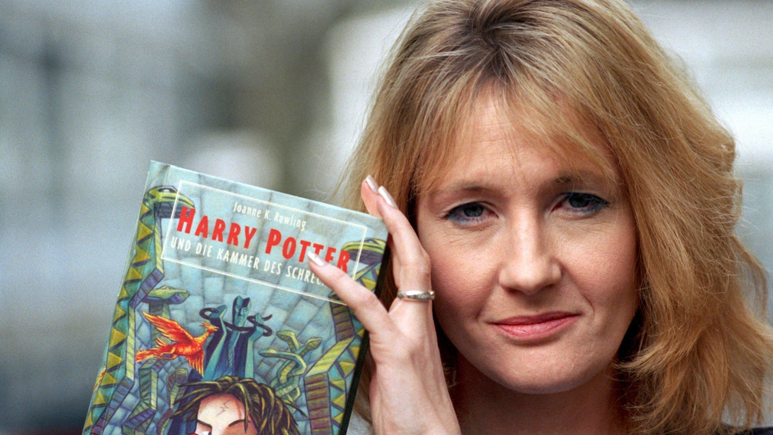 JK Rowling, scrittrice britannica, 56 anni, 'mamma' della saga di Harry Potter