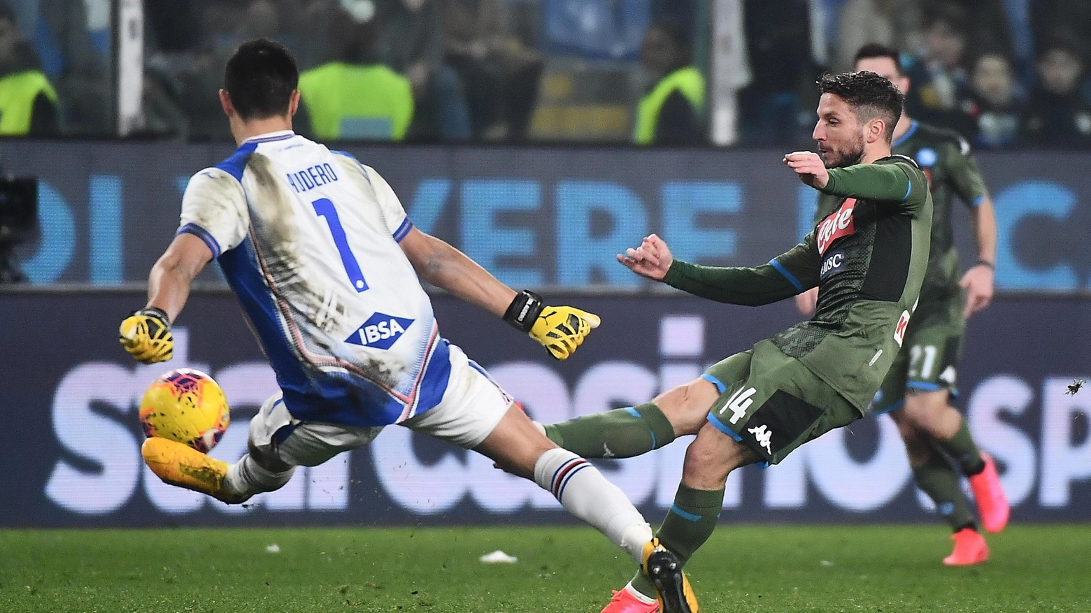 Merters in azione contro la Sampdoria (Ansa)