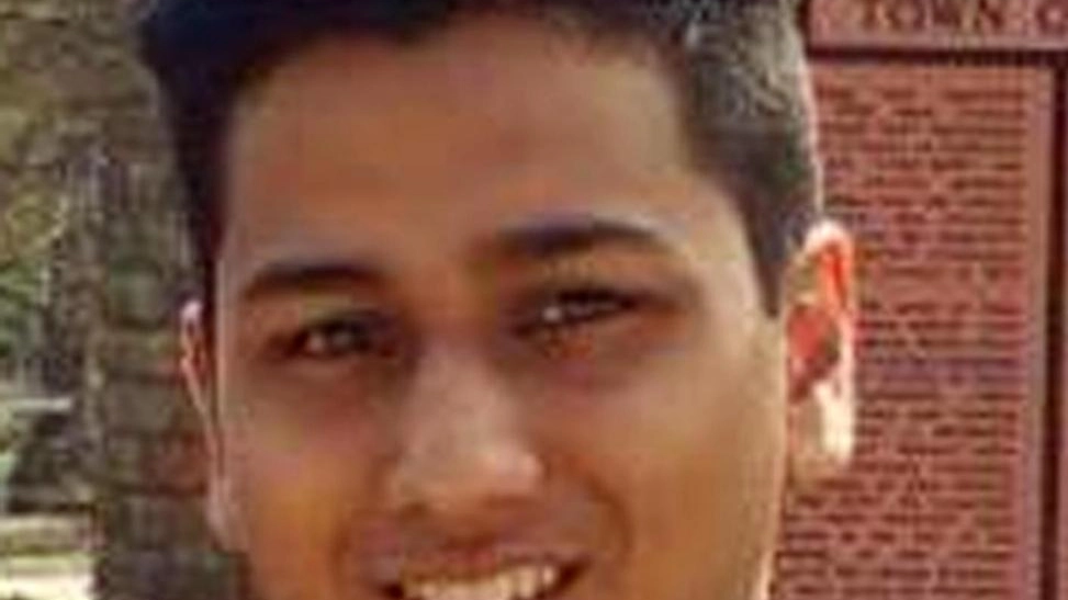 Faraaz Hossein, lo studente bengalese ucciso per non aver lasciato sole le sue amiche