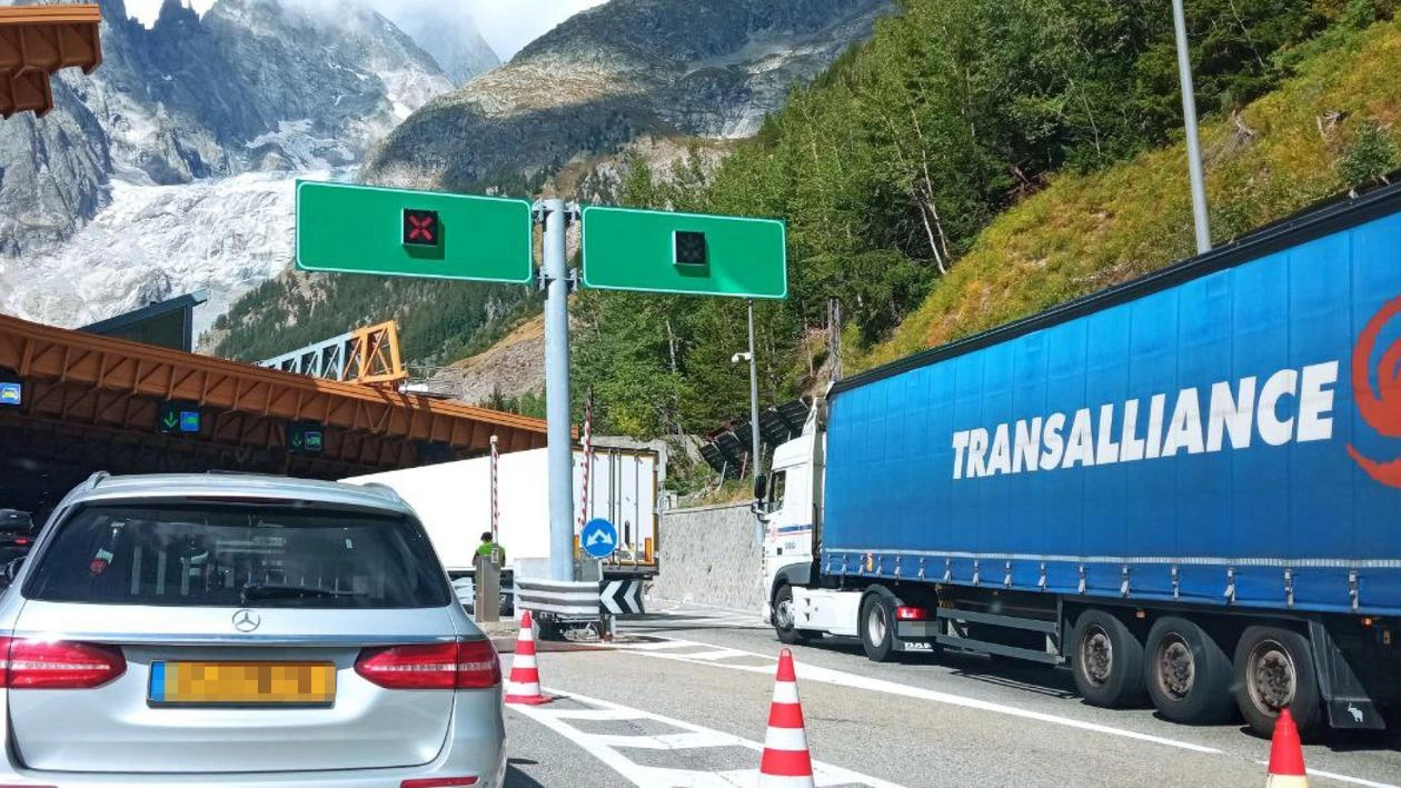 Tajani, convinceremo la Francia sul raddoppio Monte Bianco