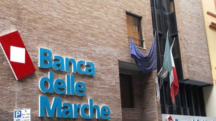 Banca Marche, operazione salvataggio in corso (foto d’archivio)