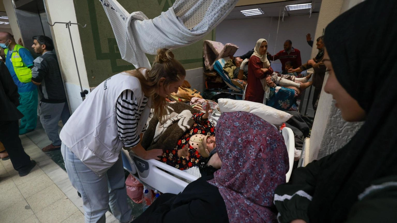 Msf evacua il personale dall'ospedale di Al-Aqsa a Gaza