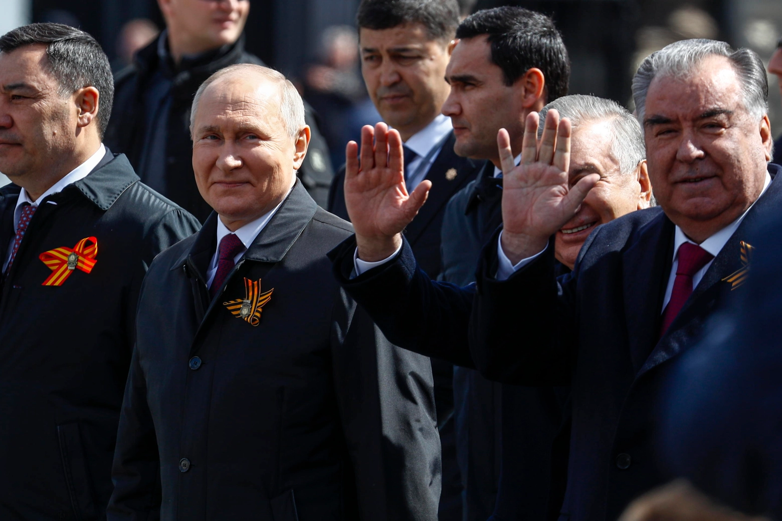 Putin alla 'parata della vittoria' con i presidenti di Kyrgyzstan, Uzbekistan e Tajikistan (Ansa)