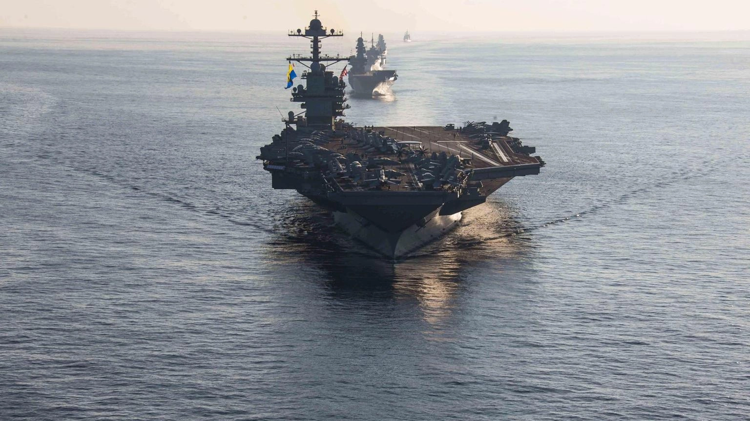 Aereo militare Usa si schianta nel Mediterraneo, 5 morti: una portaerei americana