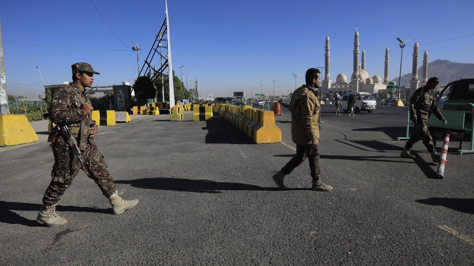Gli Houthi rivendicano un nuovo attacco a una nave Usa