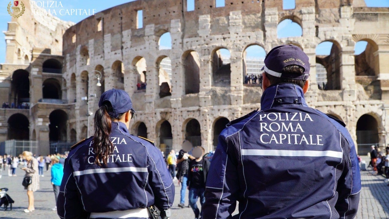 Polizia Roma (immagini di repertorio)