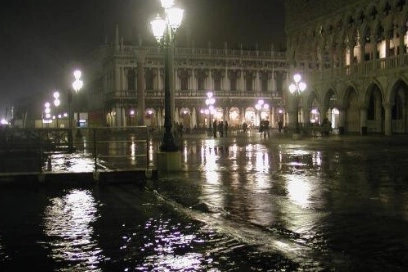 Acqua alta a Venezia, foto da twitter, Comune di Venezia