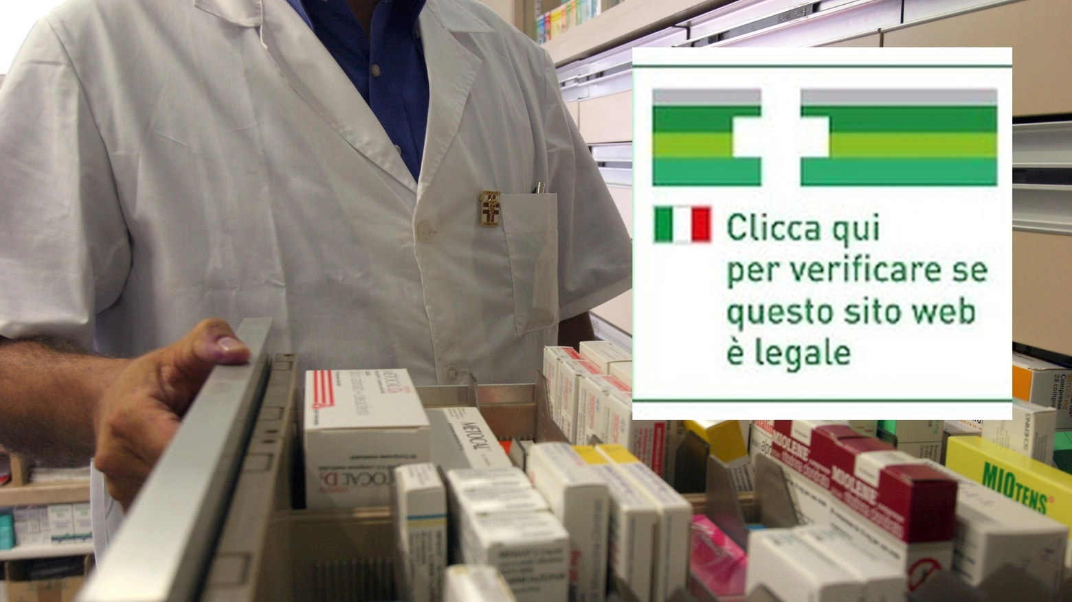 Una farmacia e il logo dei siti legali per la vendita di fasmaci online