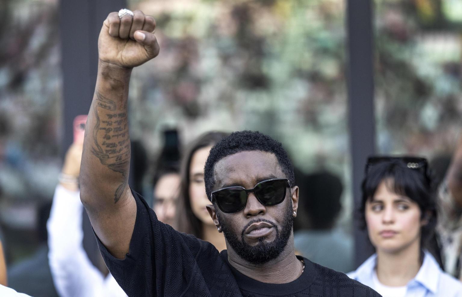 Giudice scioglie la riserva, Sean Combs resta in carcere