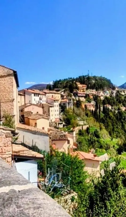 Zafferano, terme e bighe etrusche. È l’anima umbra