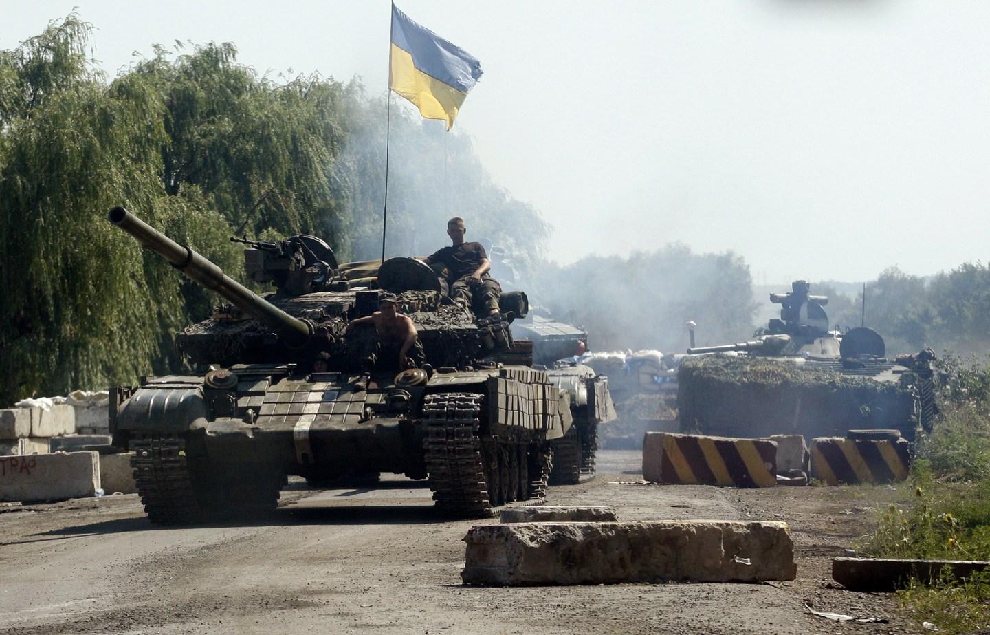 Difesa NATO: il 5% del PIL potrebbe includere il sostegno militare a Kiev