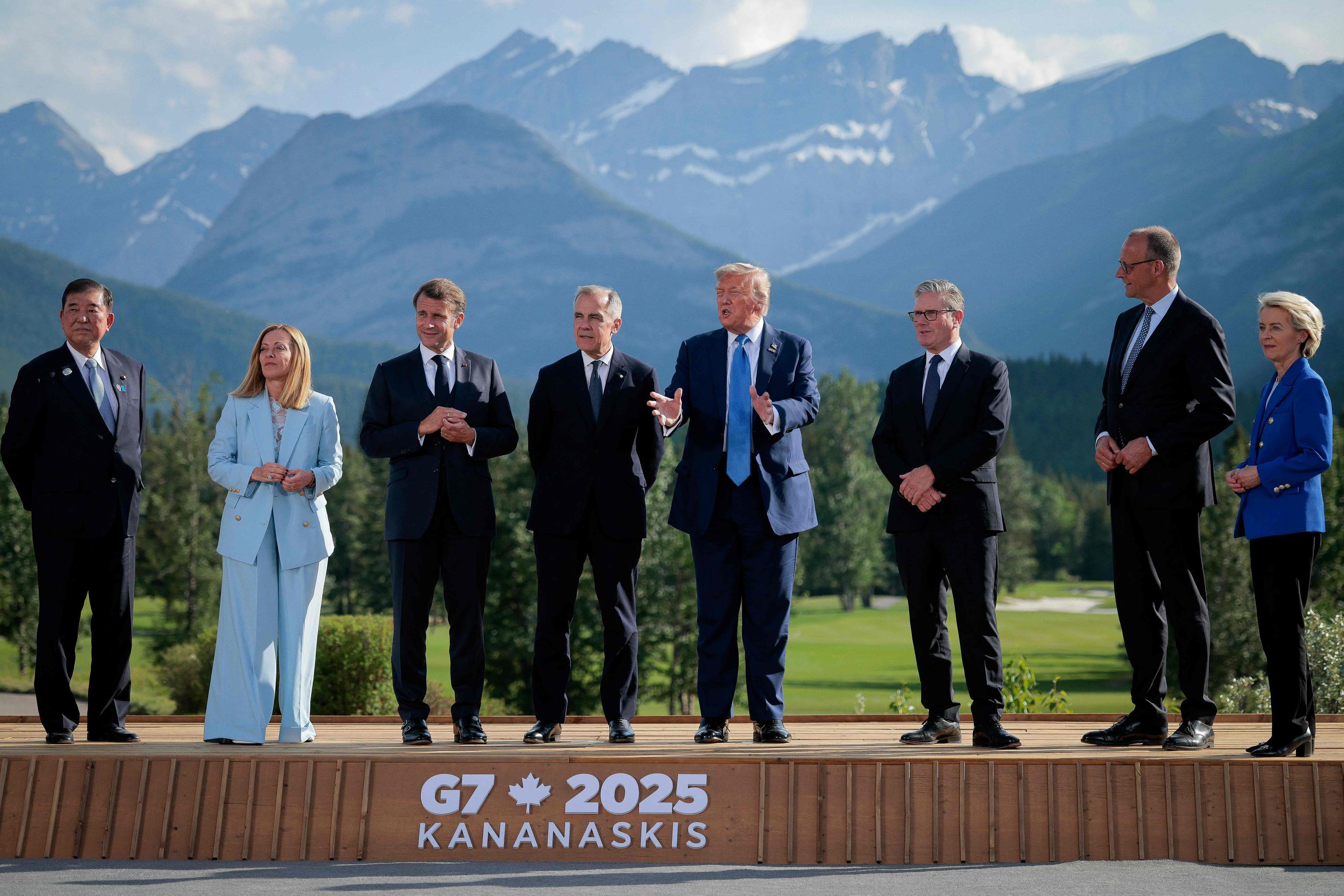 Trump gela l’Europa sui dazi: “Non offre accordi equi, pagherà” Trump gela l’Europa sui dazi: “Non offre accordi equi, pagherà”